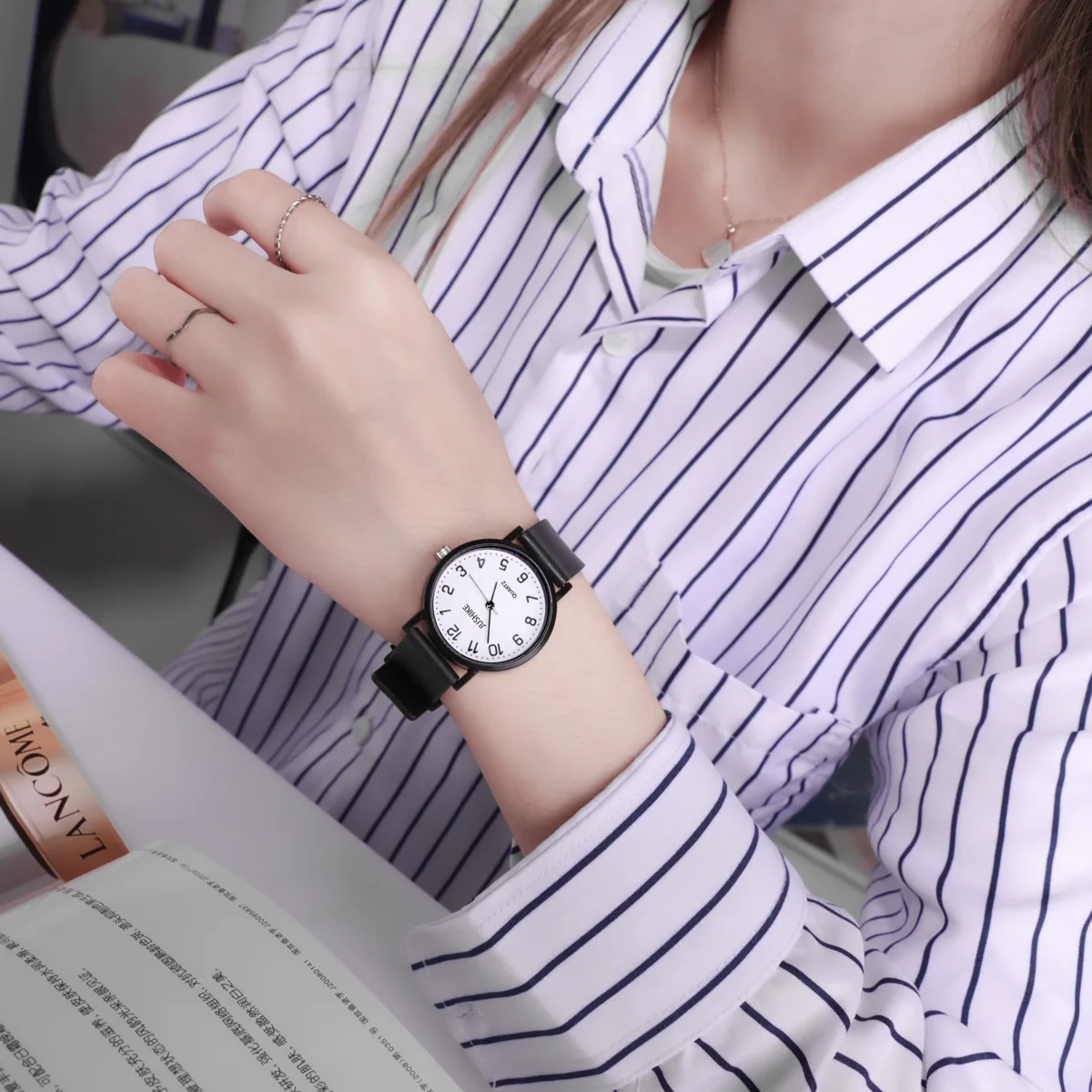 Simple Black Watch Quartz Watc - Silicone Band Women 评论和价格