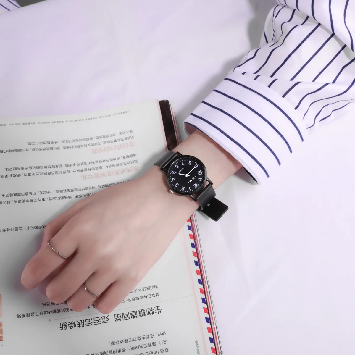 Simple Black Watch Quartz Watc - Silicone Band Women 评论和价格